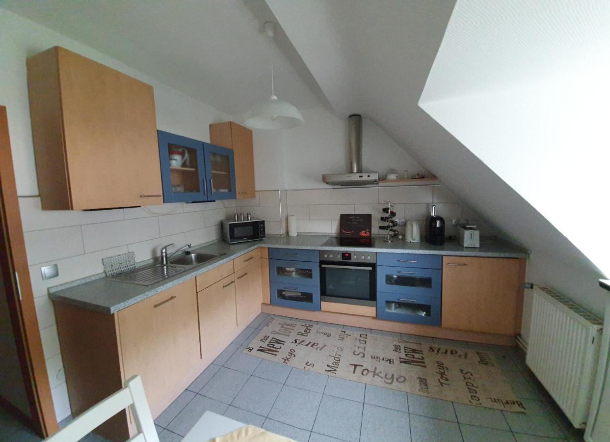 Apartment Binnenhafen ดุยส์บูร์ก ภายนอก รูปภาพ